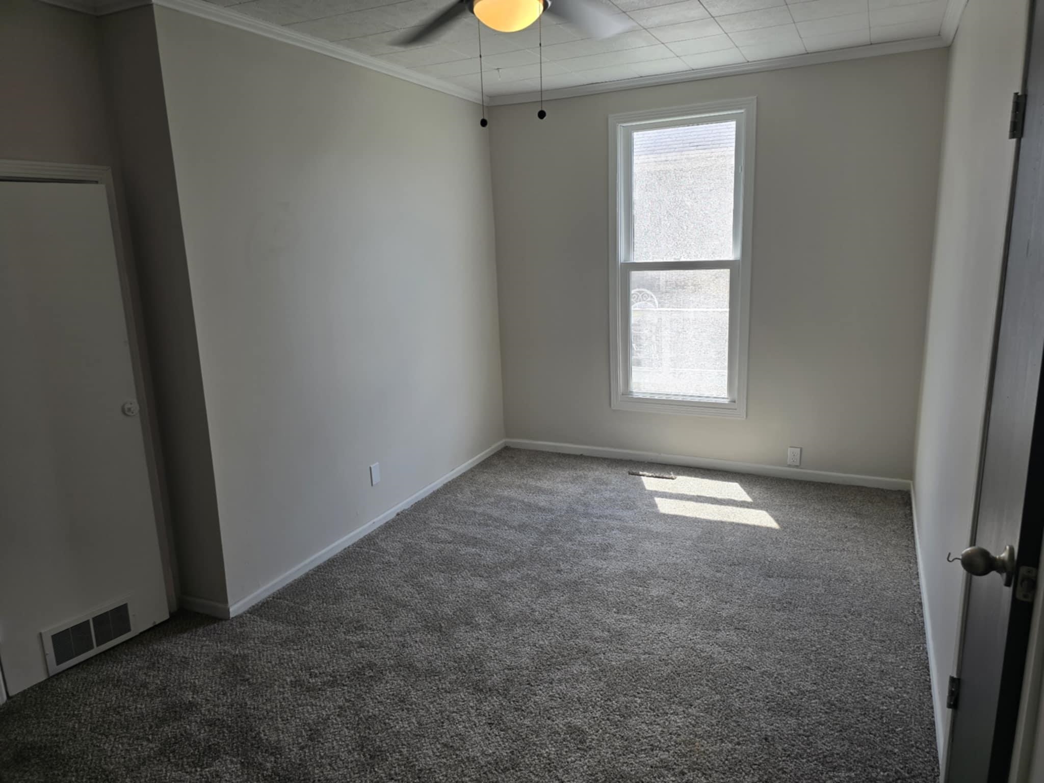 310 E 11th Ave, Winfield, Virginia image 19