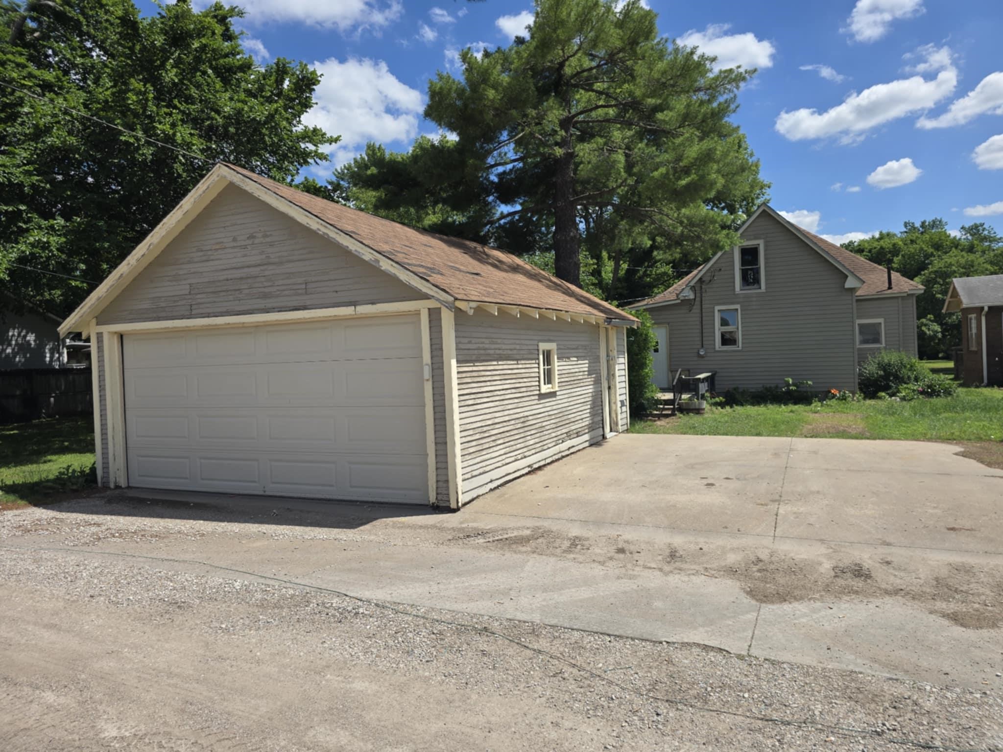 310 E 11th Ave, Winfield, Virginia image 6