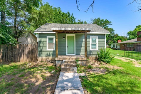 Homes For Sale - 1242 N Piatt Ave<br/> Wichita, KS 67214