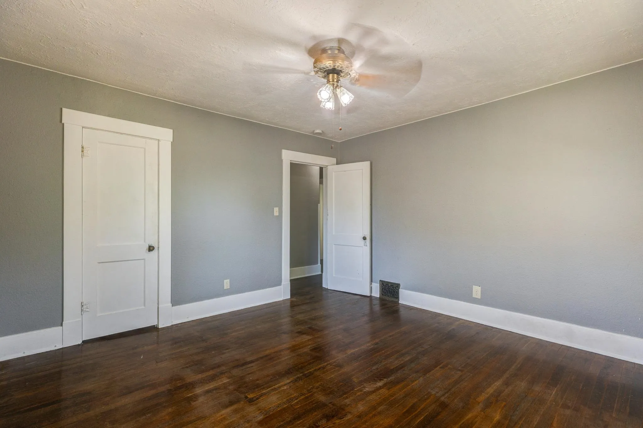 Salina, Kansas 67401, United States, 3 Bedrooms Bedrooms, ,2 BathroomsBathrooms,Residential,Active,155797