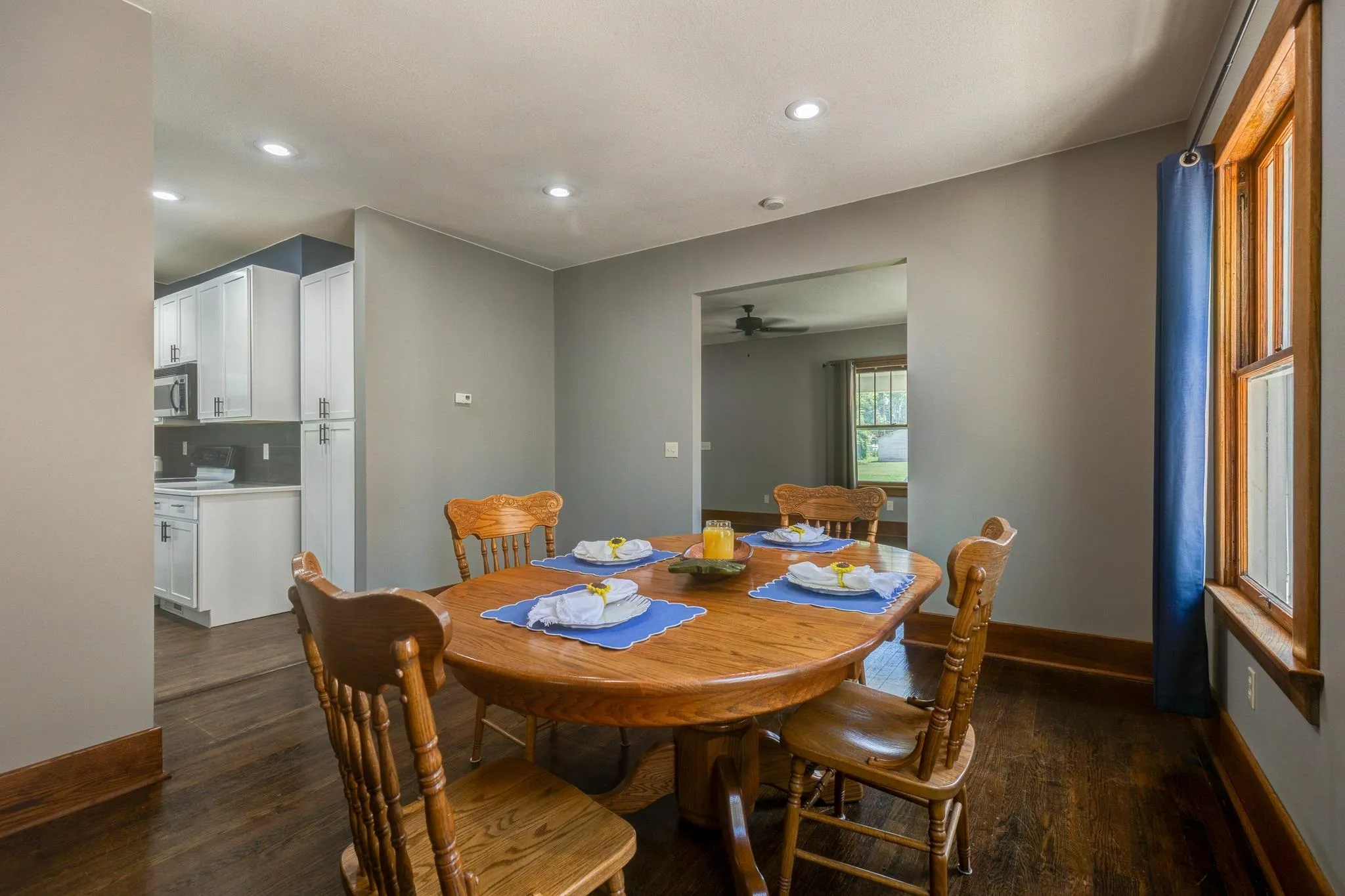 Salina, Kansas 67401, United States, 3 Bedrooms Bedrooms, ,2 BathroomsBathrooms,Residential,Active,155797