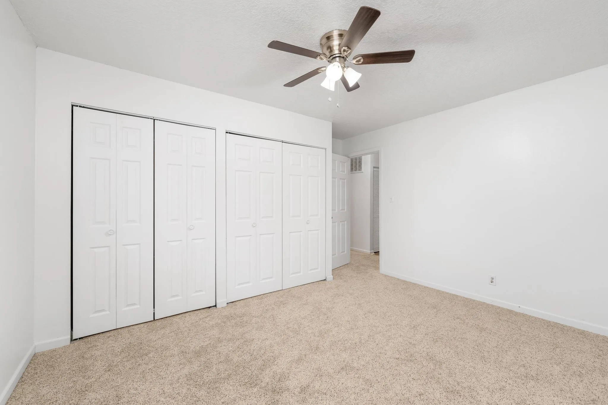 Wellington, Kansas 67152, United States, 3 Bedrooms Bedrooms, ,1 BathroomBathrooms,Residential,Active,139539