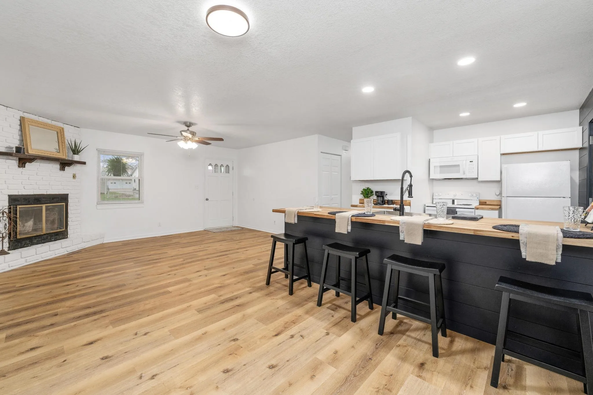 Wellington, Kansas 67152, United States, 3 Bedrooms Bedrooms, ,1 BathroomBathrooms,Residential,Active,139539