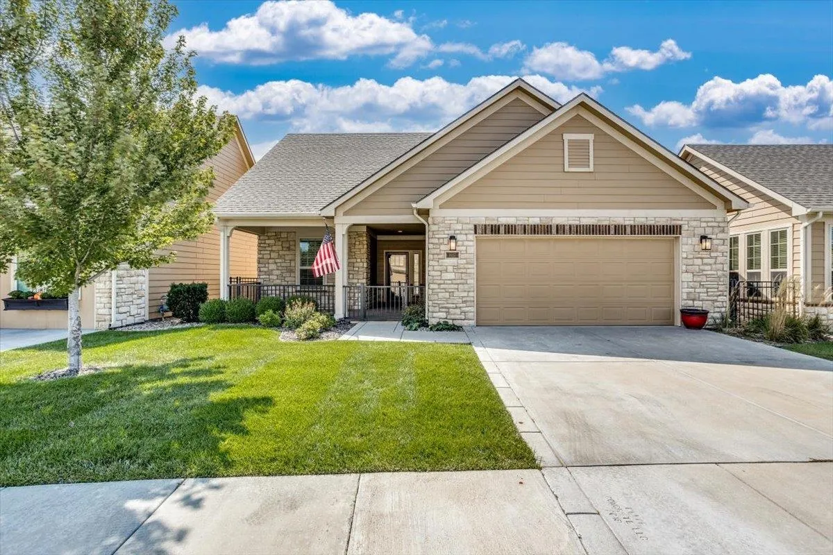 Derby, Kansas 67037, United States, 2 Bedrooms Bedrooms, ,2 BathroomsBathrooms,Residential,Pending,44491