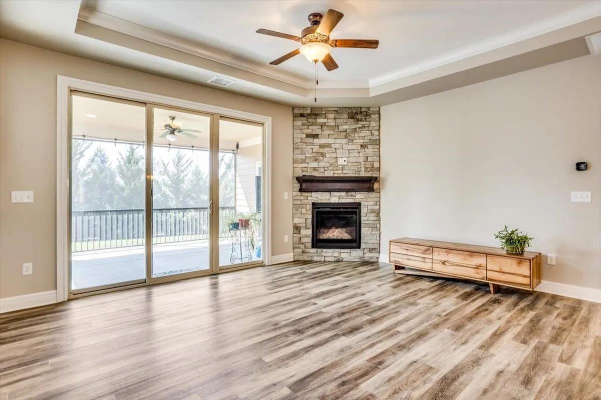 Derby, Kansas 67037, United States, 2 Bedrooms Bedrooms, ,2 BathroomsBathrooms,Residential,Pending,44491