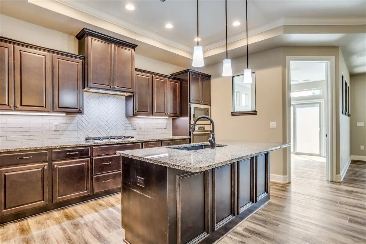 Derby, Kansas 67037, United States, 2 Bedrooms Bedrooms, ,2 BathroomsBathrooms,Residential,Pending,44491