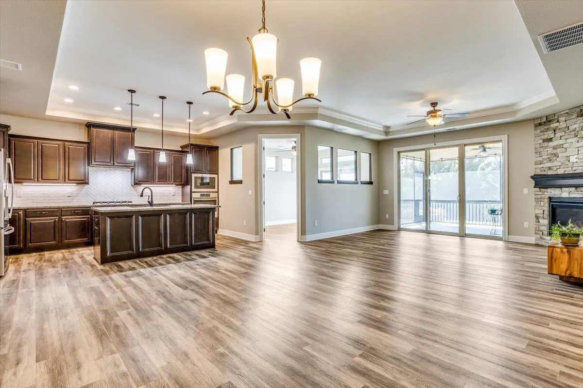 Derby, Kansas 67037, United States, 2 Bedrooms Bedrooms, ,2 BathroomsBathrooms,Residential,Pending,44491