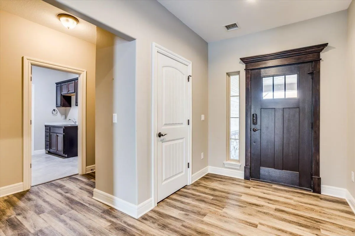 Derby, Kansas 67037, United States, 2 Bedrooms Bedrooms, ,2 BathroomsBathrooms,Residential,Pending,44491