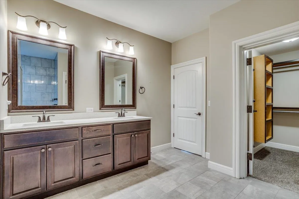 Derby, Kansas 67037, United States, 2 Bedrooms Bedrooms, ,2 BathroomsBathrooms,Residential,Pending,44491