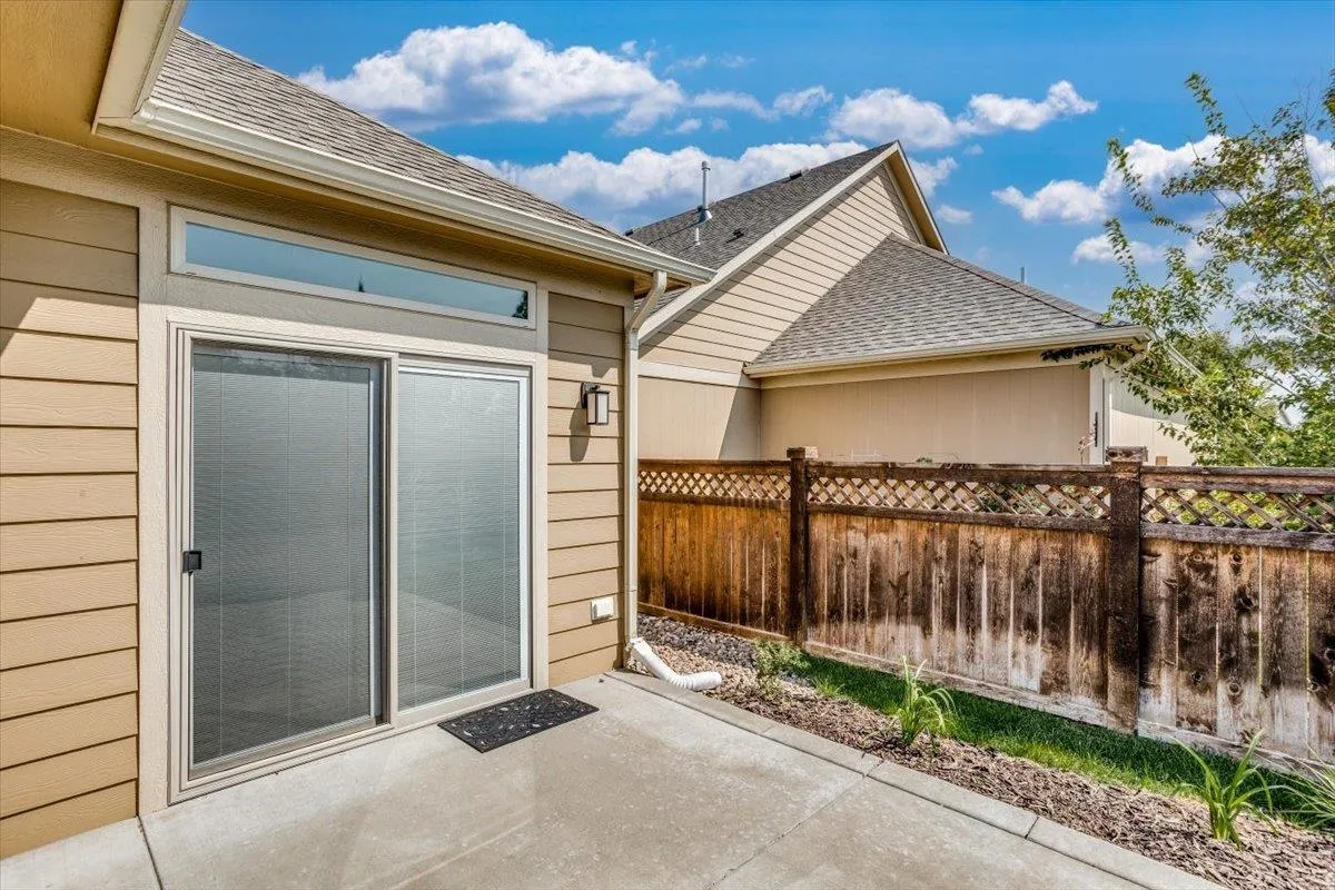 Derby, Kansas 67037, United States, 2 Bedrooms Bedrooms, ,2 BathroomsBathrooms,Residential,Pending,44491