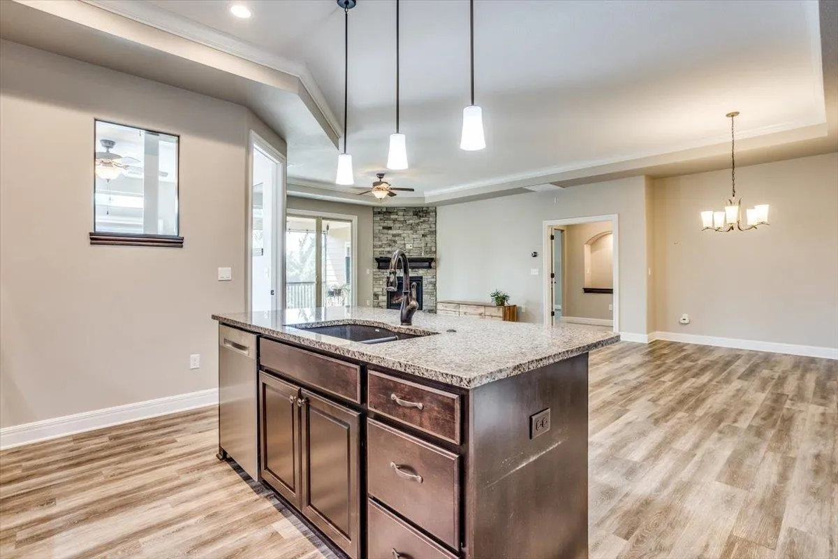 Derby, Kansas 67037, United States, 2 Bedrooms Bedrooms, ,2 BathroomsBathrooms,Residential,Pending,44491