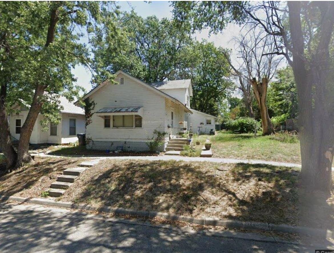 912 N Plum St, Newton, Virginia image 1