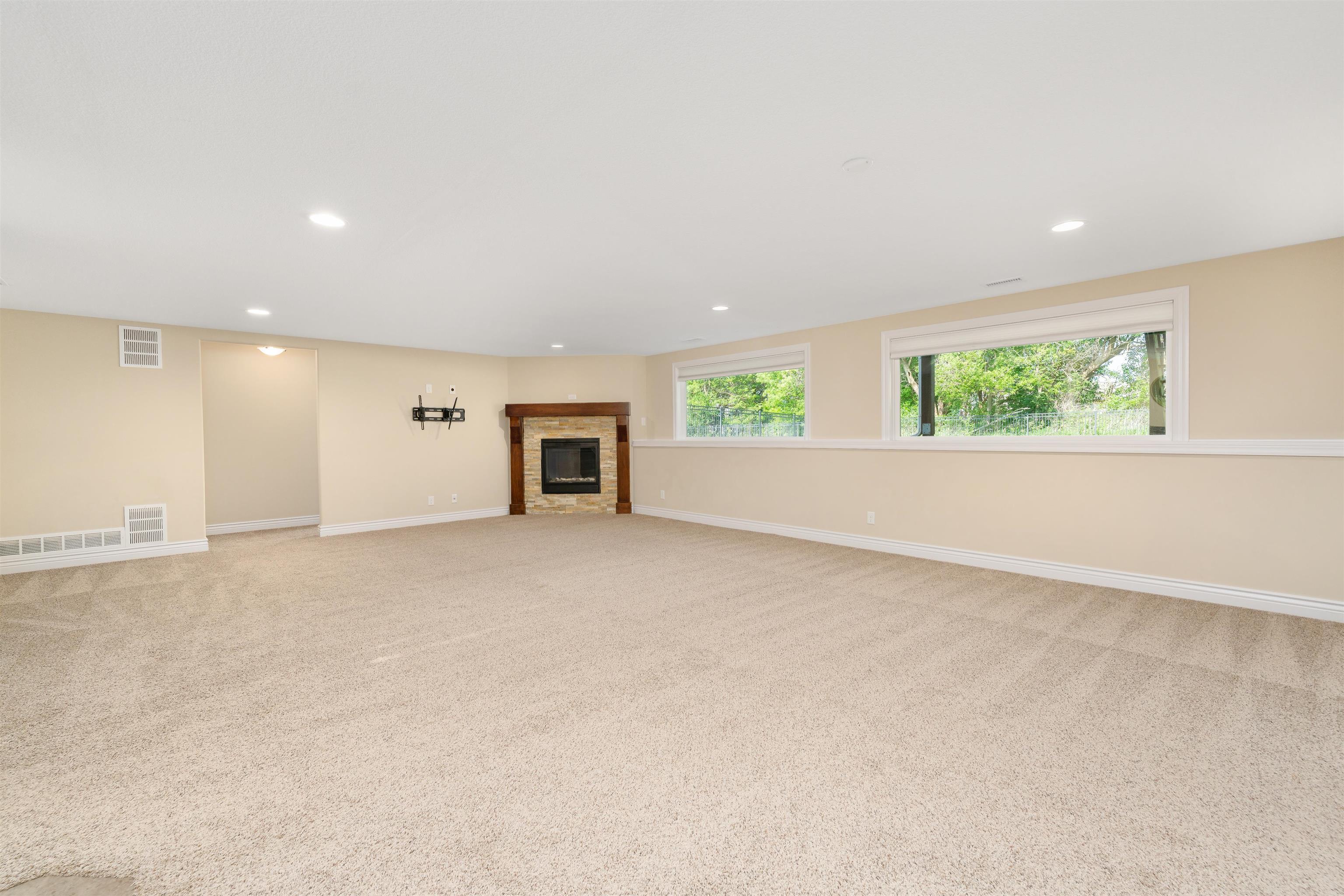 2347 N Silverdale St, Andover, Kansas image 22