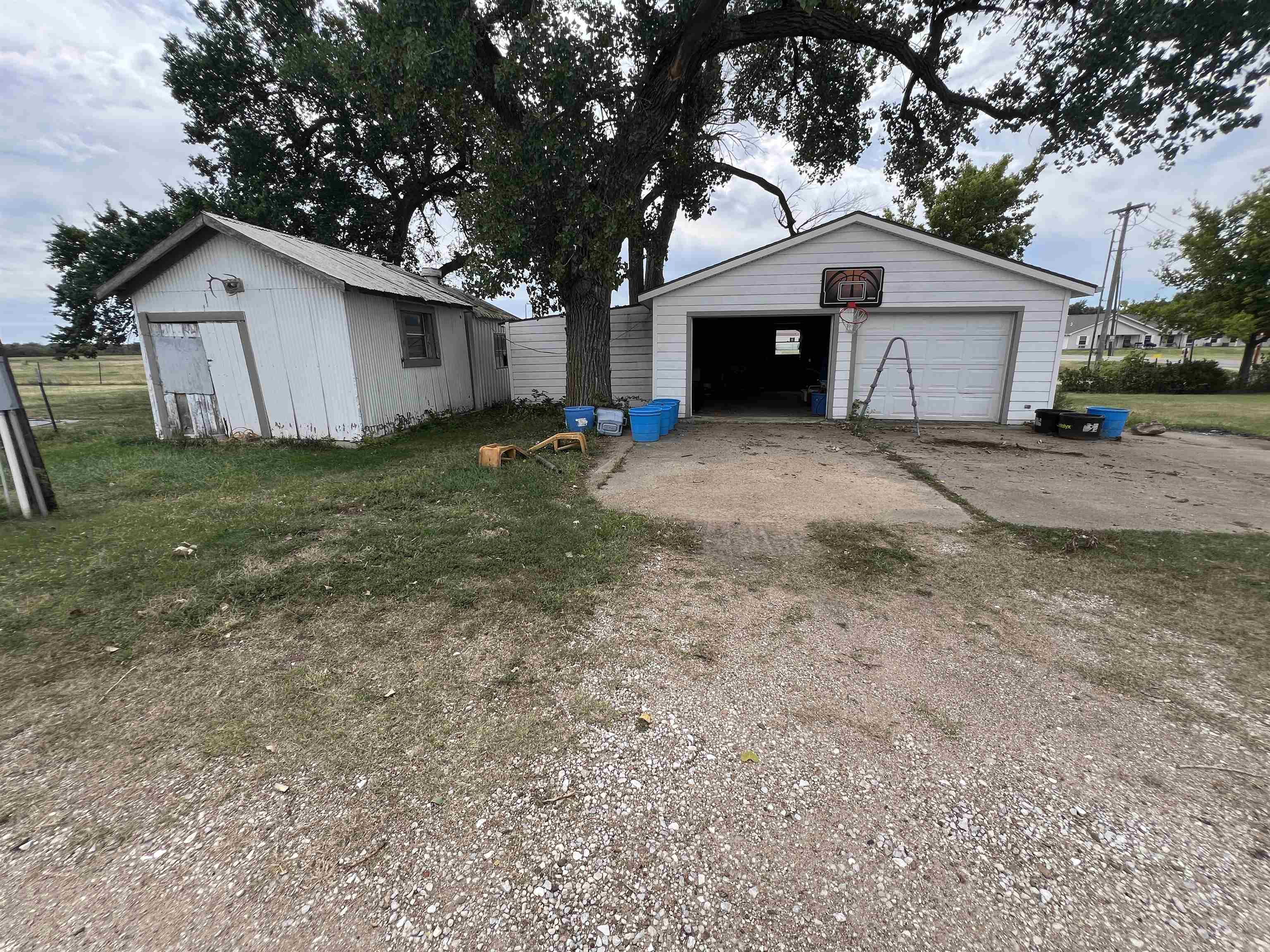 205 N County Rd, Holyrood, Kansas image 18