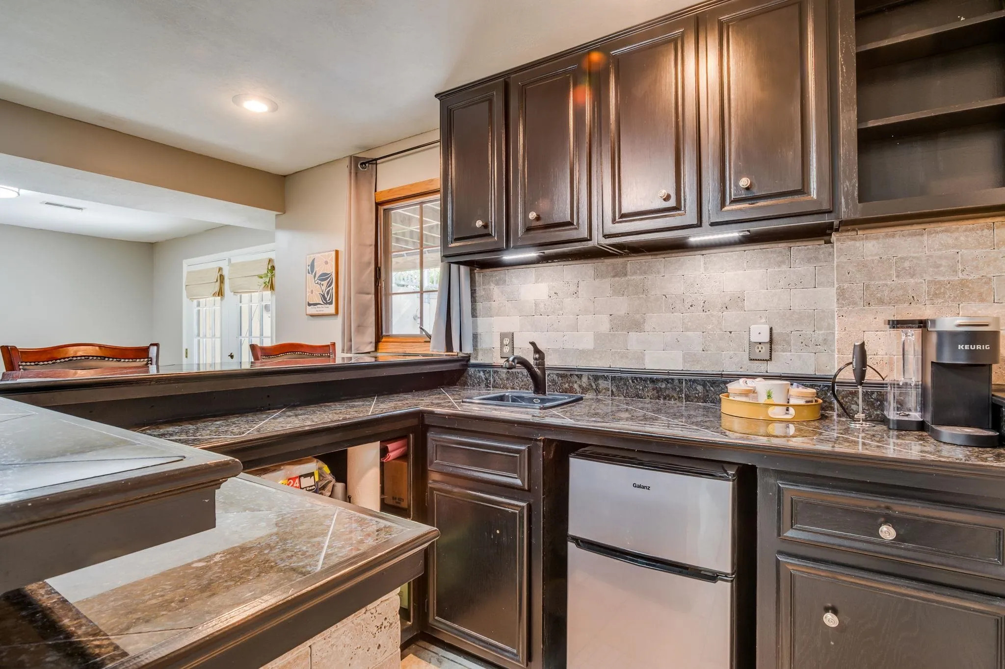 Derby, Kansas 67037, United States, 4 Bedrooms Bedrooms, ,4 BathroomsBathrooms,Residential,Pending,135083