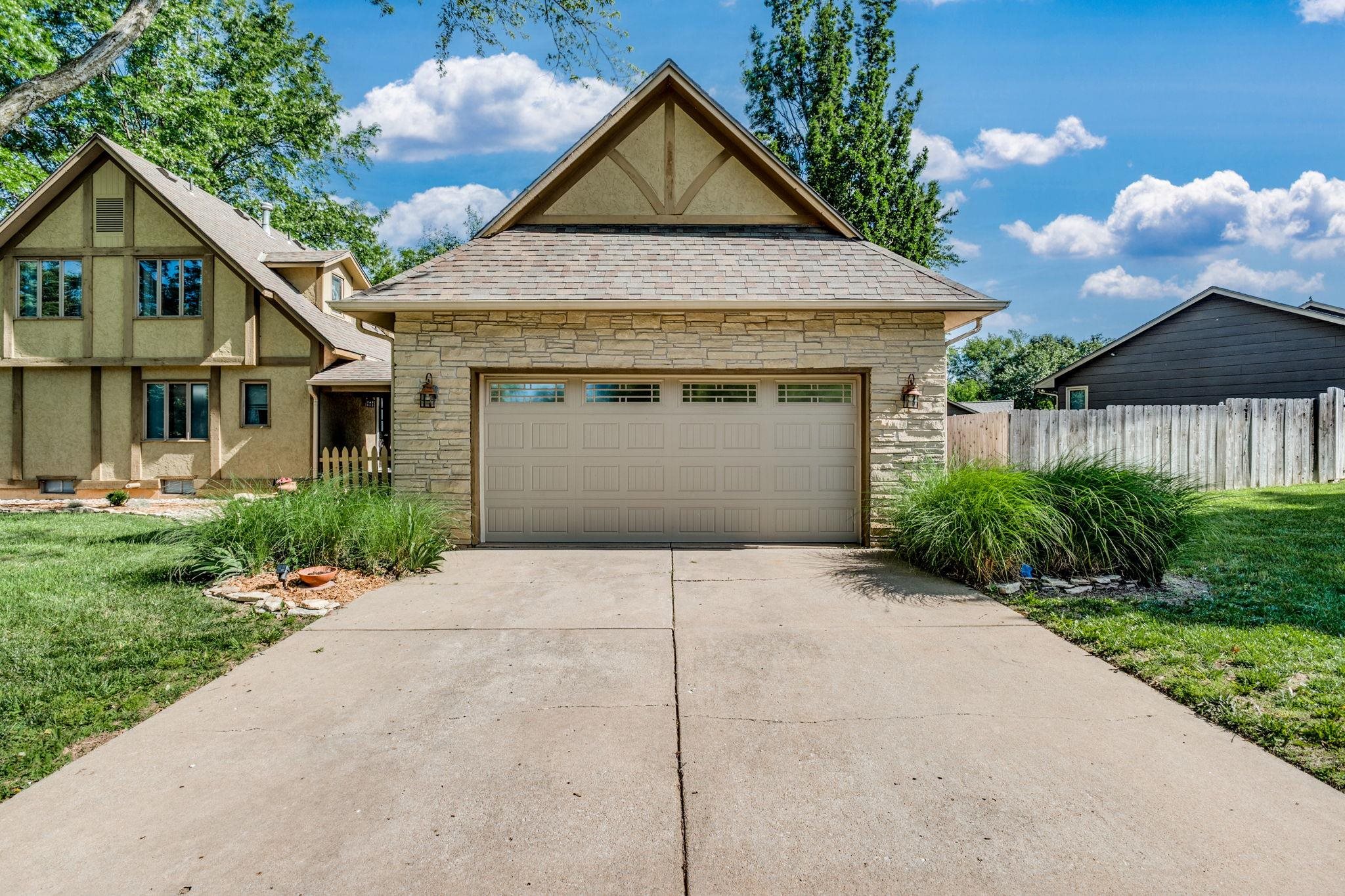 624 S Sharon Ct, Derby, Kansas image 3