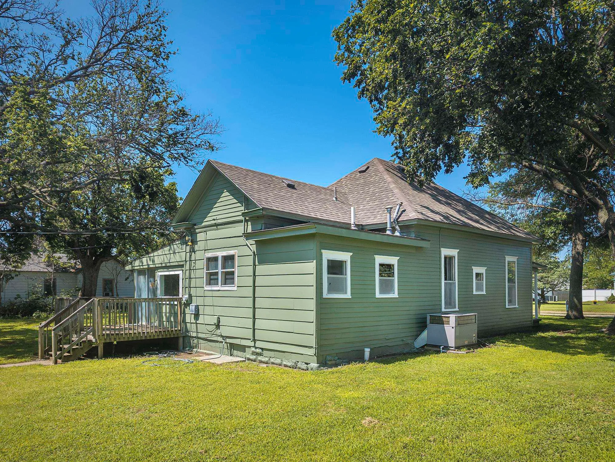 Wellington, Kansas 67152, United States, 2 Bedrooms Bedrooms, ,1 BathroomBathrooms,Residential,Active,139538