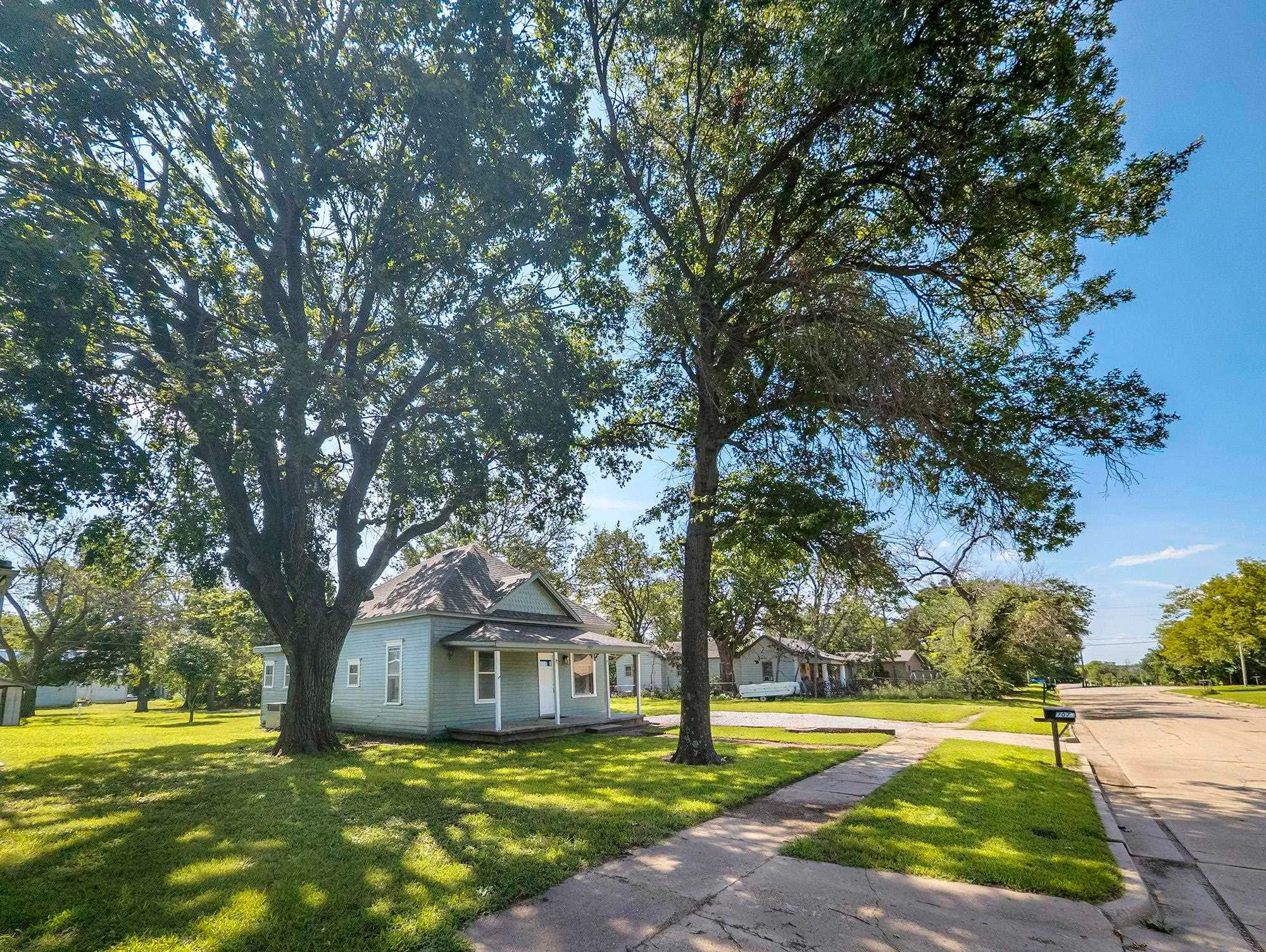 Wellington, Kansas 67152, United States, 2 Bedrooms Bedrooms, ,1 BathroomBathrooms,Residential,Active,139538