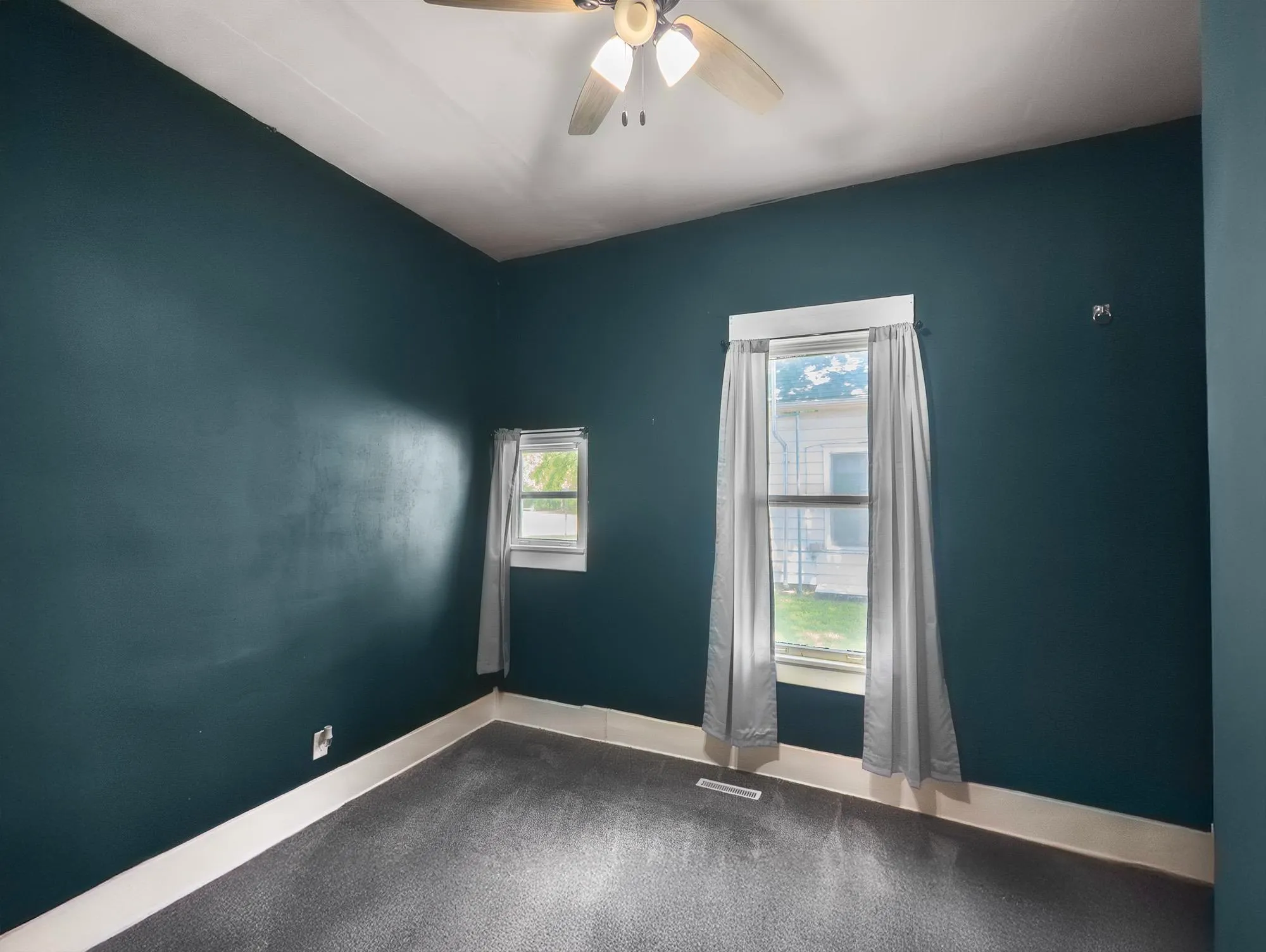 Wellington, Kansas 67152, United States, 2 Bedrooms Bedrooms, ,1 BathroomBathrooms,Residential,Active,139538