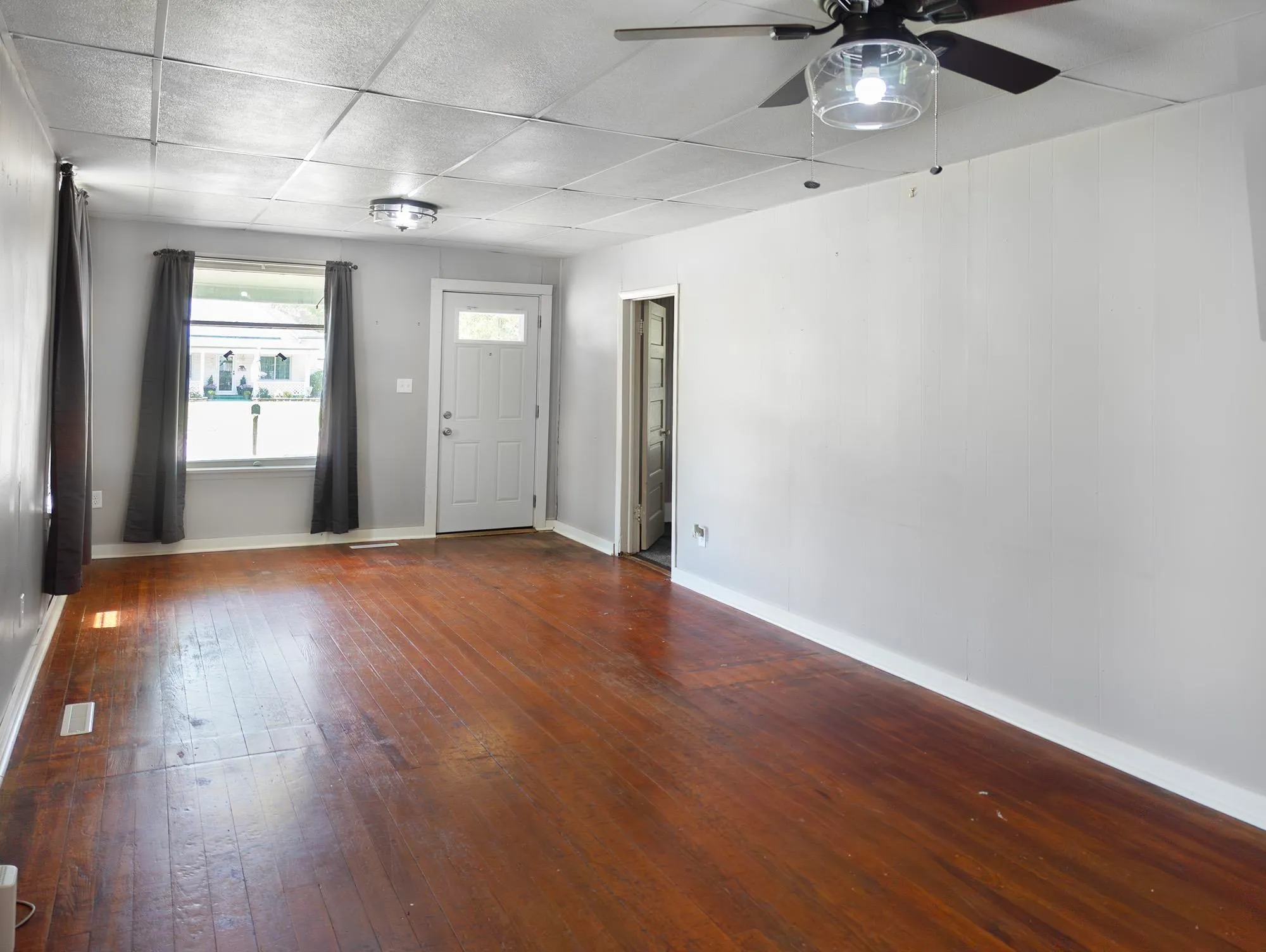 Wellington, Kansas 67152, United States, 2 Bedrooms Bedrooms, ,1 BathroomBathrooms,Residential,Active,139538