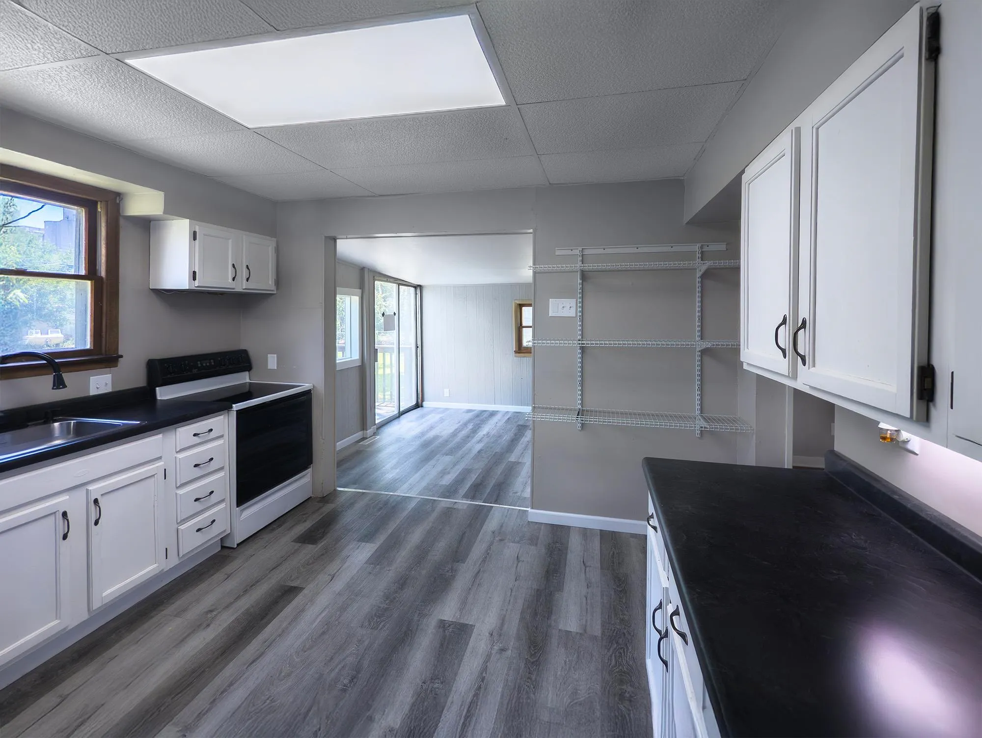 Wellington, Kansas 67152, United States, 2 Bedrooms Bedrooms, ,1 BathroomBathrooms,Residential,Active,139538