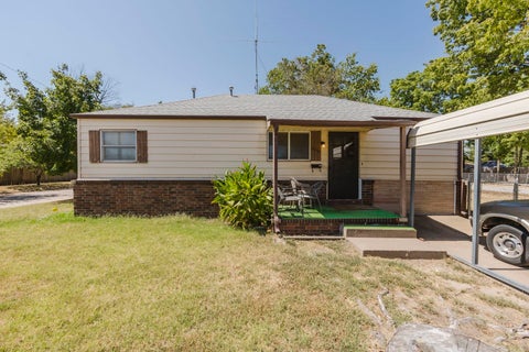 Homes For Sale - 2057 S Santa Fe St<br/> Wichita, KS 67211