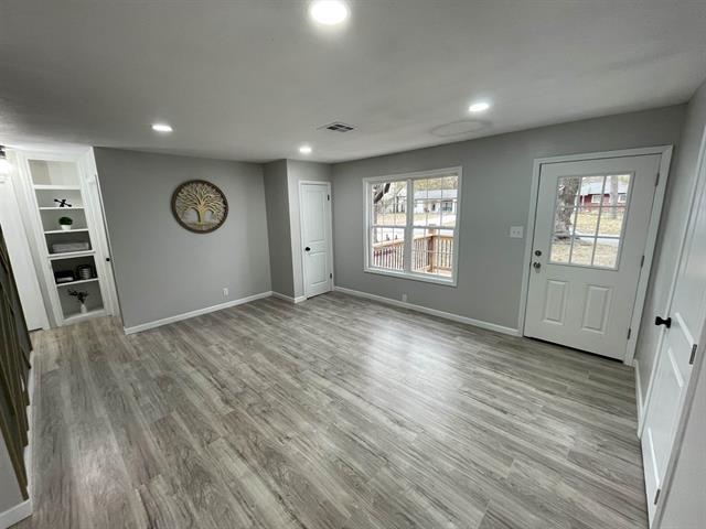 2050 S Grove St, Wichita, Kansas image 3