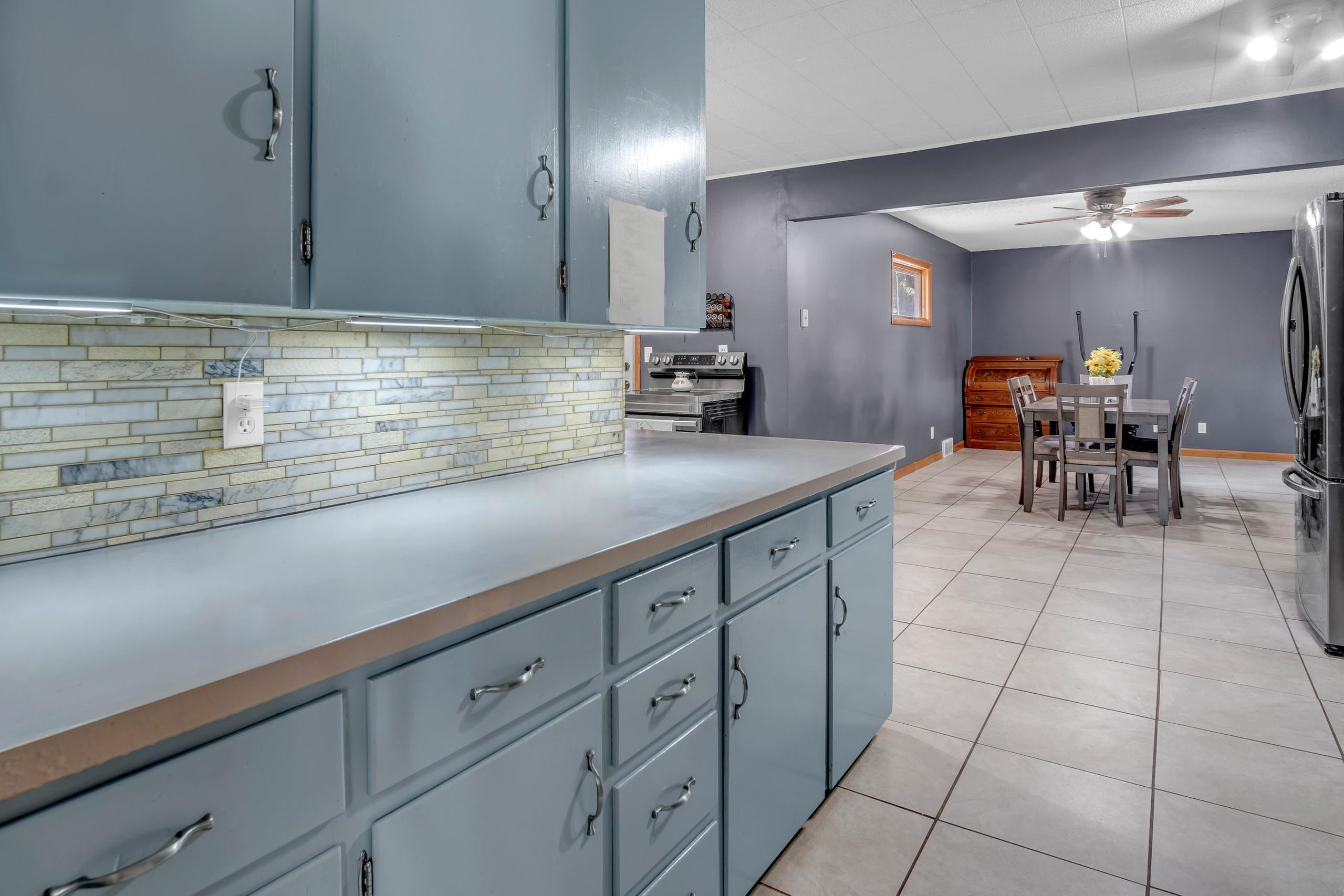 1408 Willow Rd, Newton, Kansas image 14