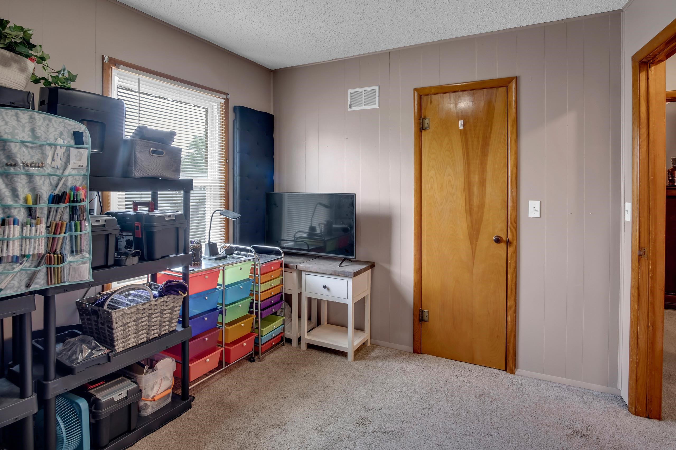 1408 Willow Rd, Newton, Kansas image 11