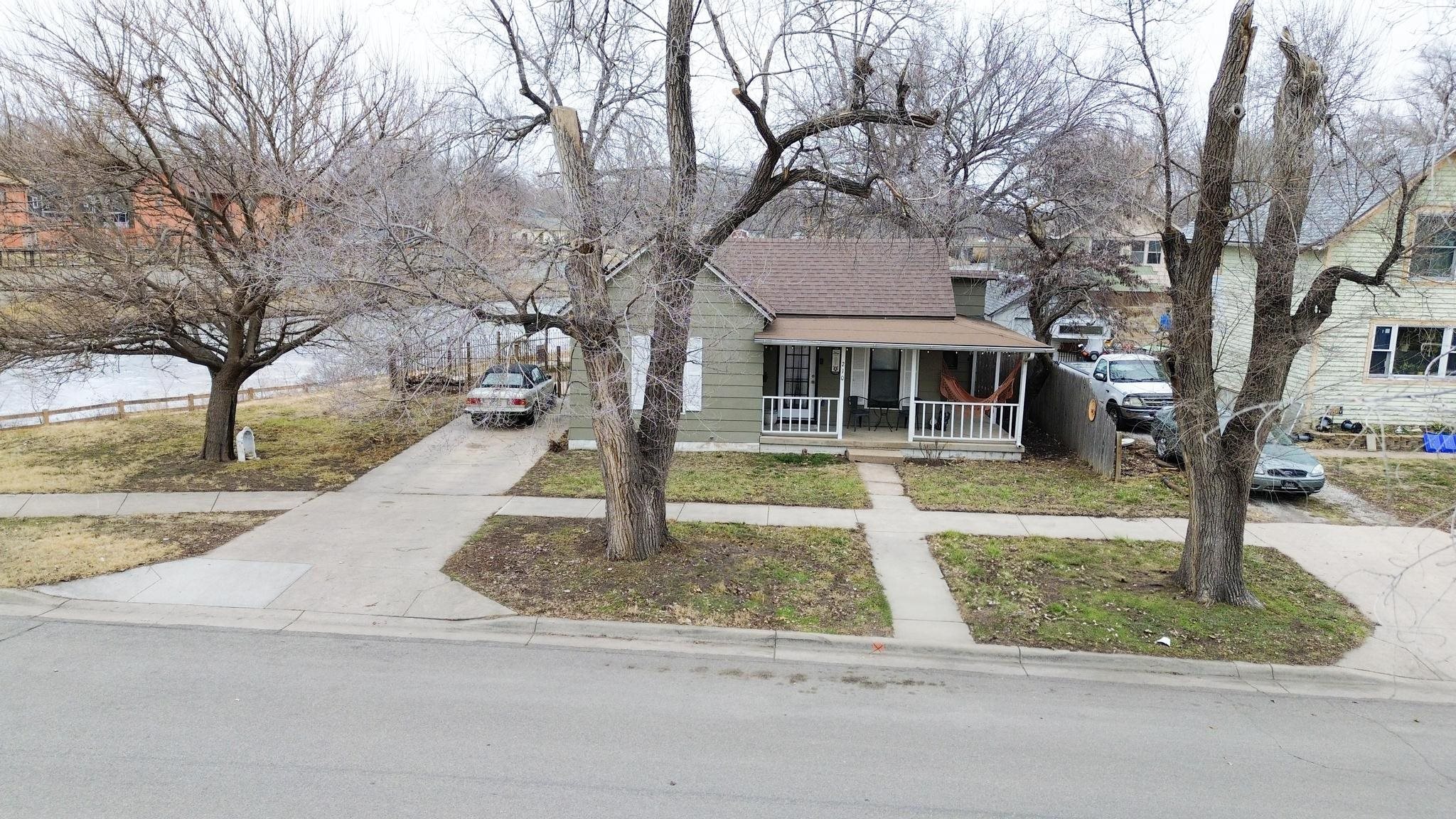 210 W 10th St, Newton, Kansas image 17