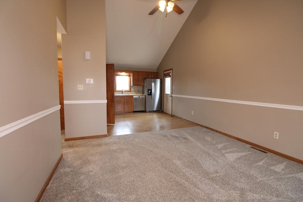 739 Meadowbrook Rd, Salina, Kansas image 2