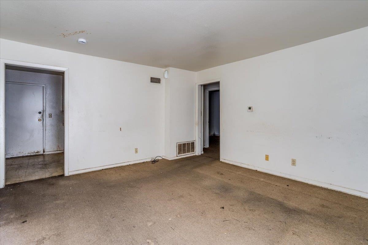2344 N Poplar Ave, Wichita, Kansas image 2