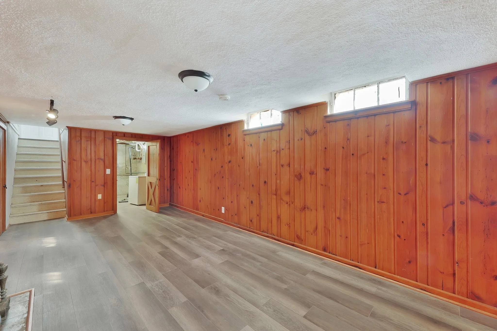 Wichita, Kansas 67211, United States, 3 Bedrooms Bedrooms, ,1 BathroomBathrooms,Residential,Pending,30020