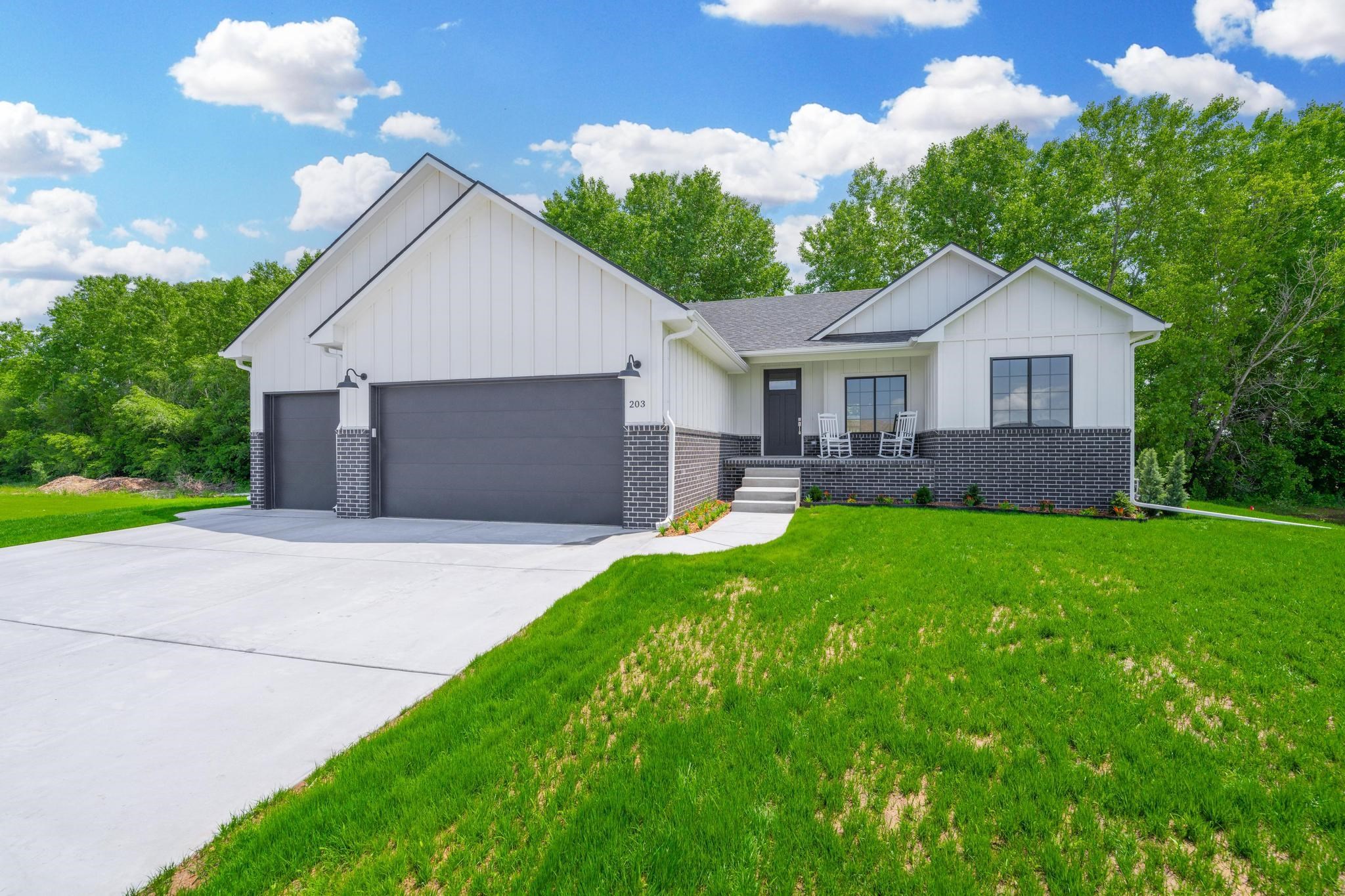 203 W Cherry Oaks St, Cheney, Kansas image 3