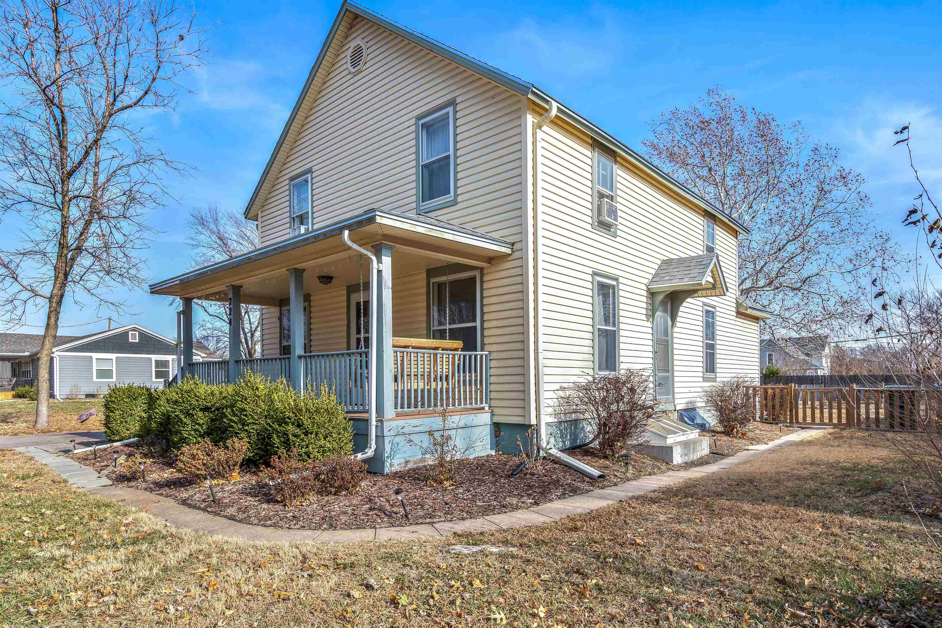 224 S Weaver St, Hesston, Kansas image 27