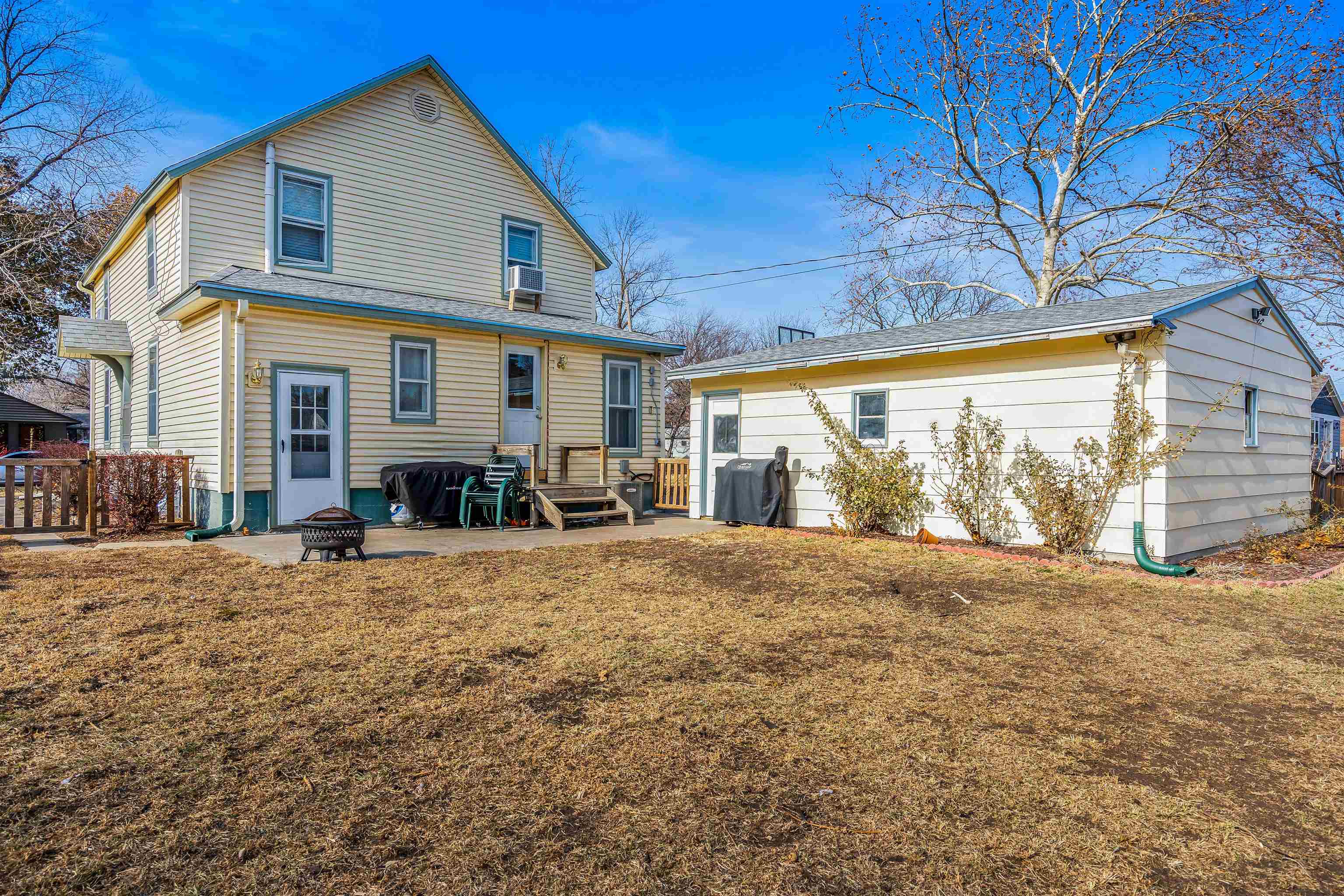 224 S Weaver St, Hesston, Kansas image 28
