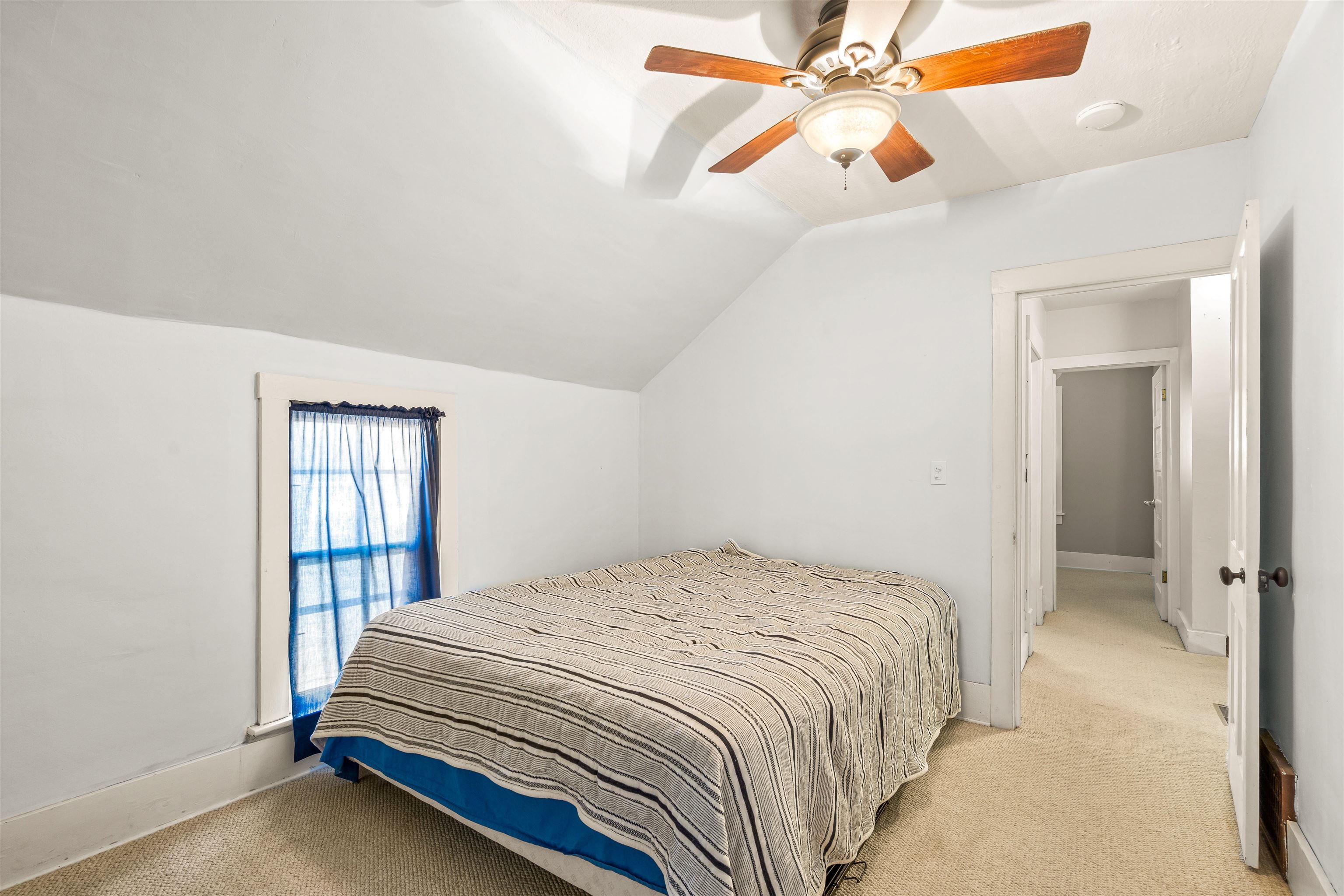 224 S Weaver St, Hesston, Kansas image 24