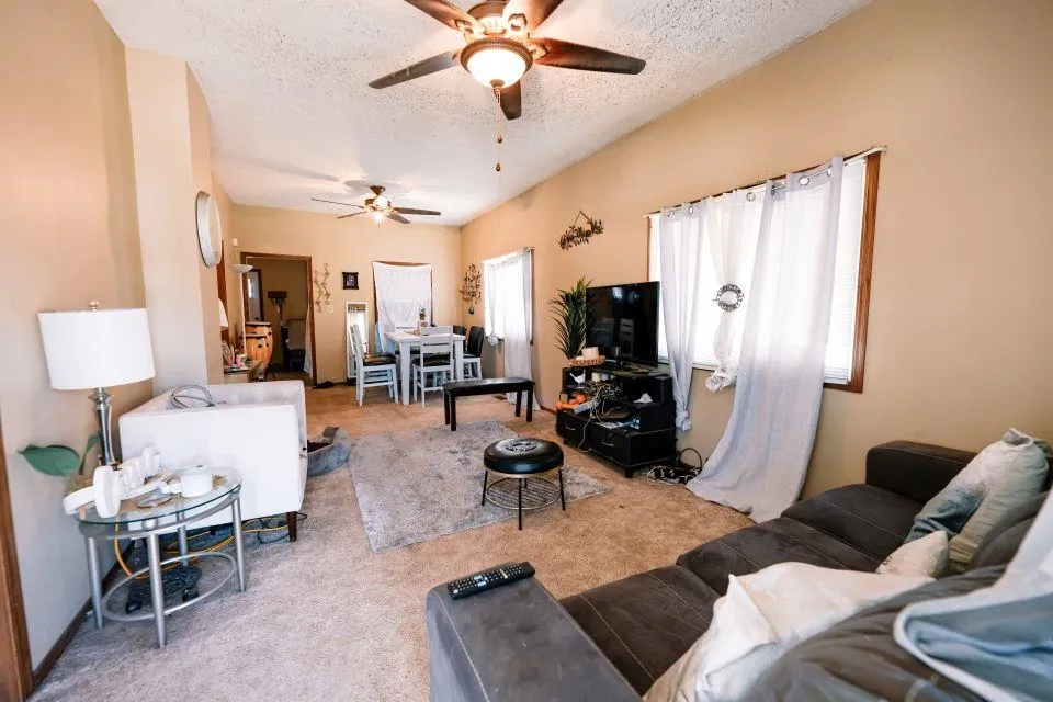 Wichita, Kansas 67213, United States, 1 Bedroom Bedrooms, ,1 BathroomBathrooms,Residential,Pending,40479