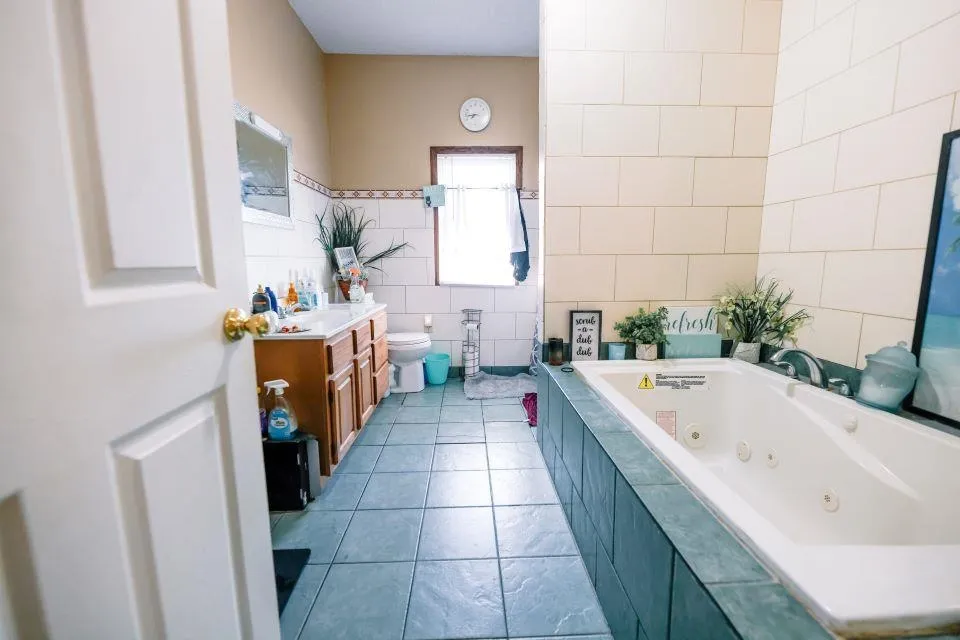 Wichita, Kansas 67213, United States, 1 Bedroom Bedrooms, ,1 BathroomBathrooms,Residential,Pending,40479