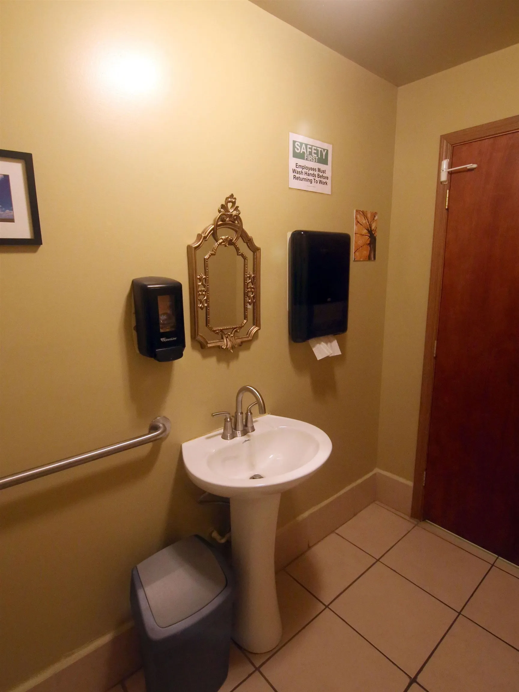 Toronto, Kansas 66777, United States, ,Commercial,Active,129323