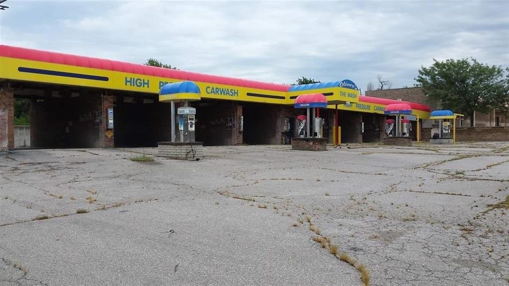 Wichita, Kansas 67214, United States, ,Commercial,Pending,73367