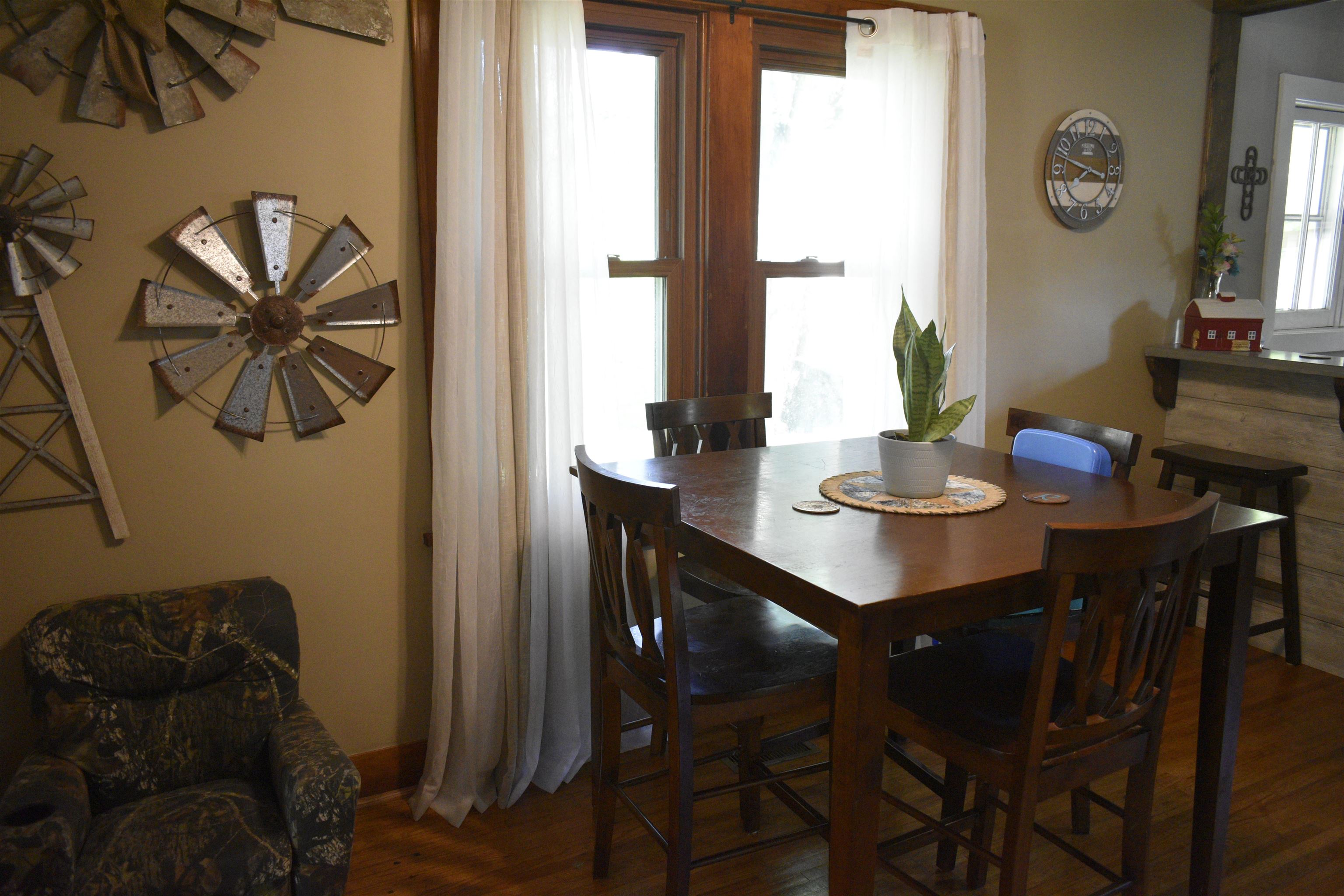 325 W Ave A, Mount Hope, Kansas image 15