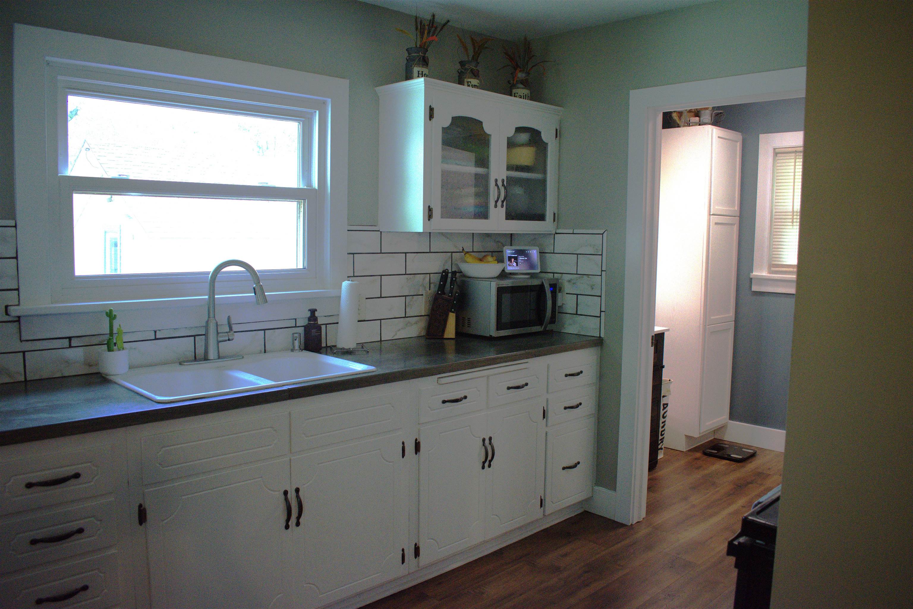 325 W Ave A, Mount Hope, Kansas image 8
