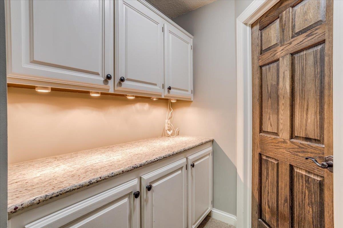 8522 E Greenbriar St, Wichita, Kansas image 30