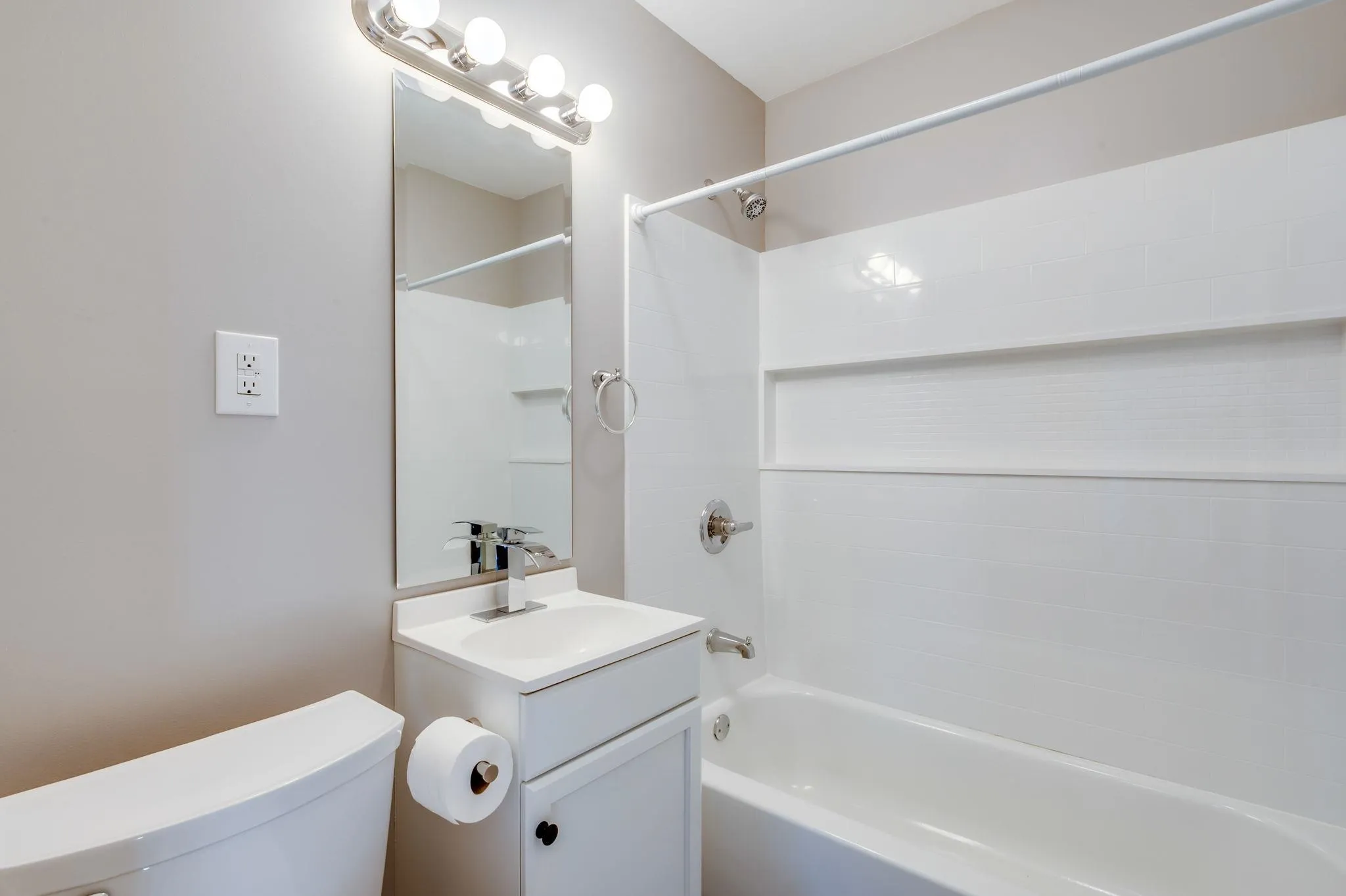 Derby, Kansas 67037, United States, 3 Bedrooms Bedrooms, ,1 BathroomBathrooms,Residential,Pending,143857