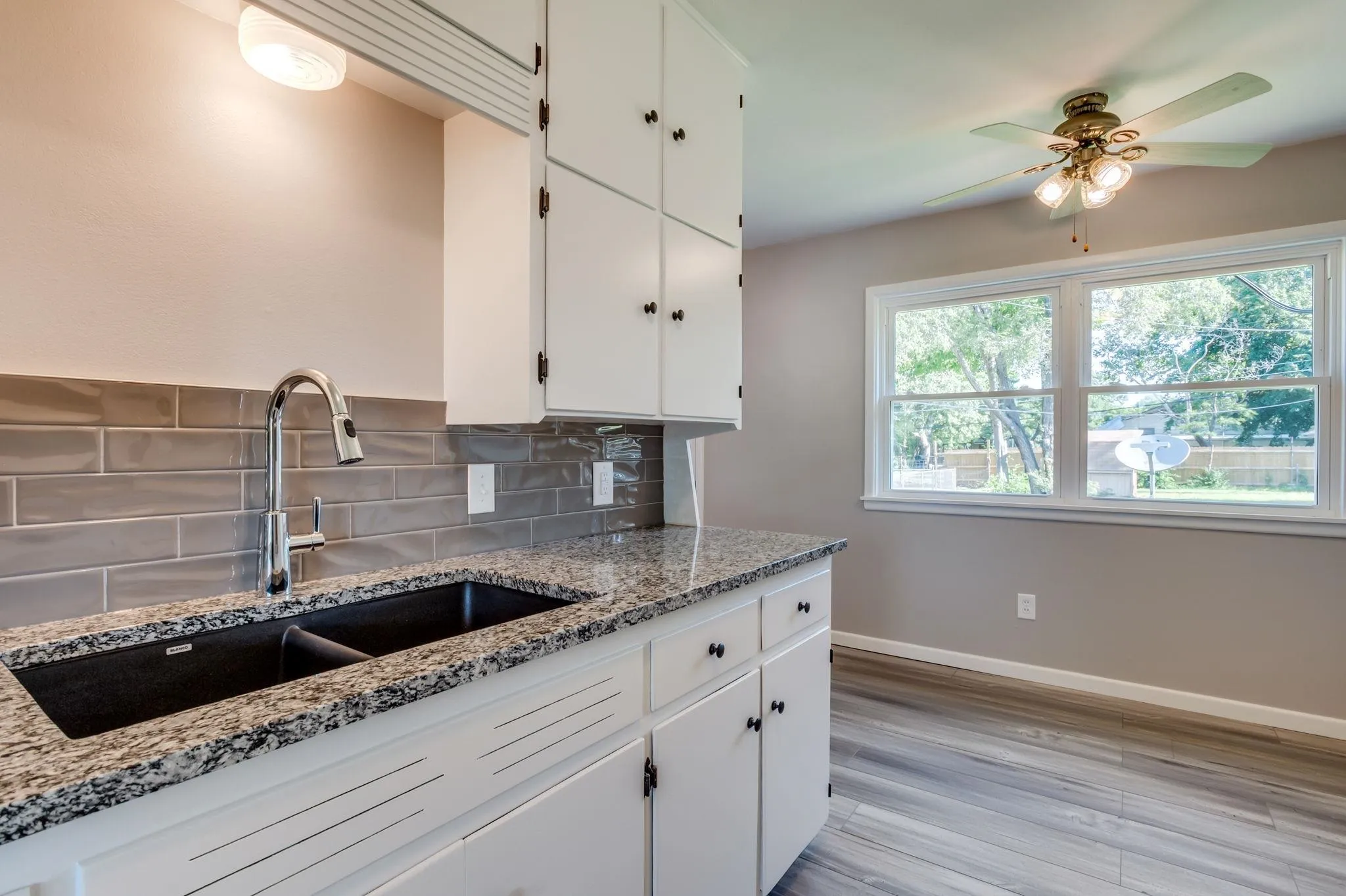 Derby, Kansas 67037, United States, 3 Bedrooms Bedrooms, ,1 BathroomBathrooms,Residential,Pending,143857