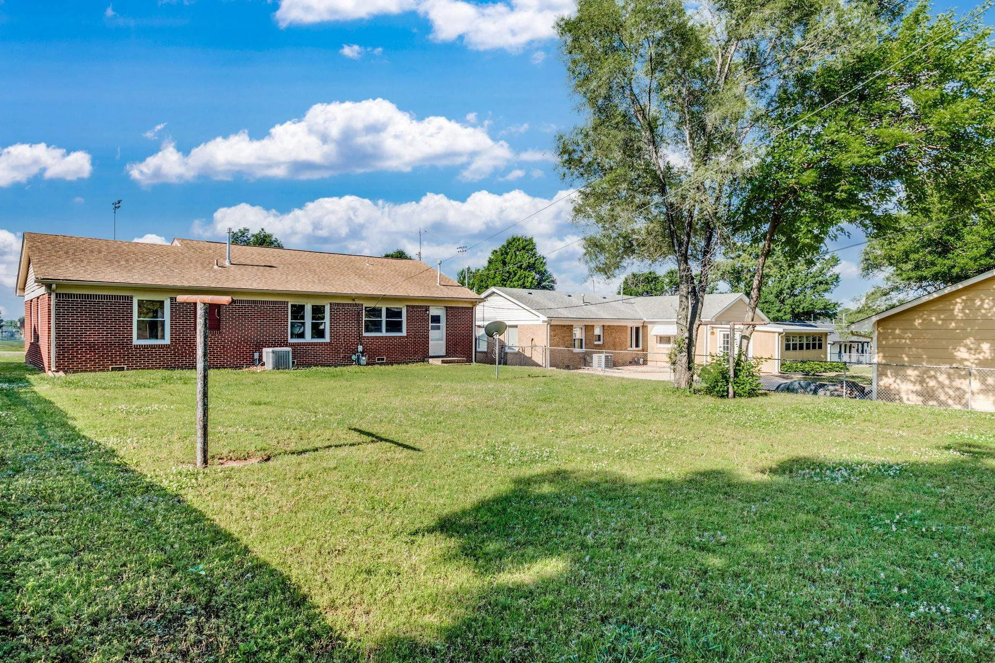 Derby, Kansas 67037, United States, 3 Bedrooms Bedrooms, ,1 BathroomBathrooms,Residential,Pending,143857