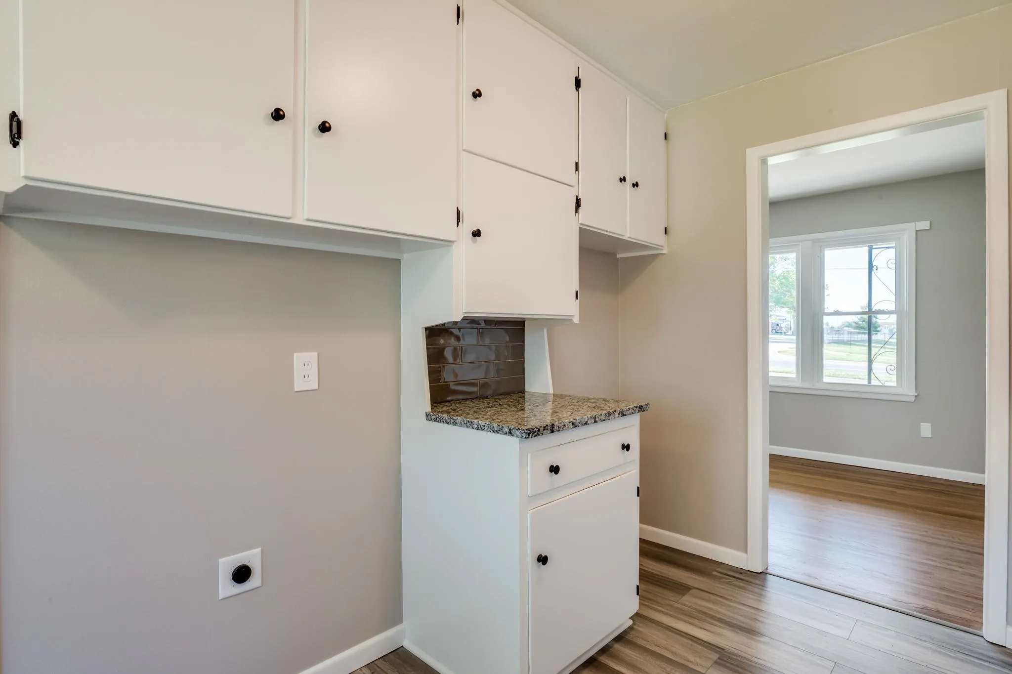 Derby, Kansas 67037, United States, 3 Bedrooms Bedrooms, ,1 BathroomBathrooms,Residential,Pending,143857