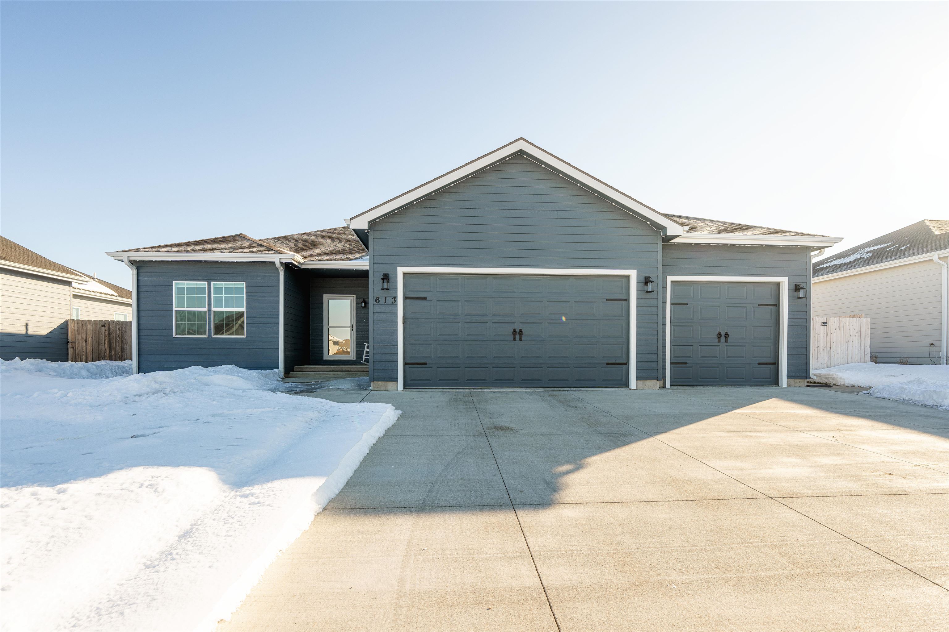 613 Covey Ct, Salina, Kansas image 1