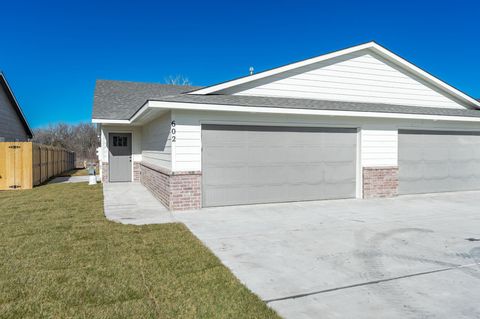 Multifamily For Sale - 602 Briarbrook Ln<br/> Park City, KS 67147